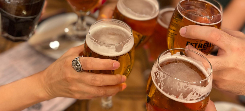 Barcelona Walking Tour: Explore Gaudi incl. Tapas and Drink, photo 5 of 8