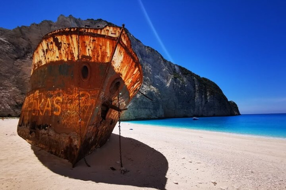Zakynthos: Early Morning Shipwreck, Blue Caves and View Point Small Group