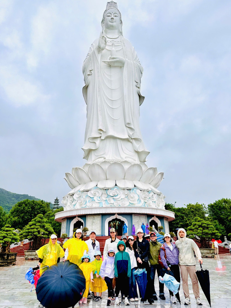 Lady Buddha, Marble Moutains & Am Phu Cave from Danang