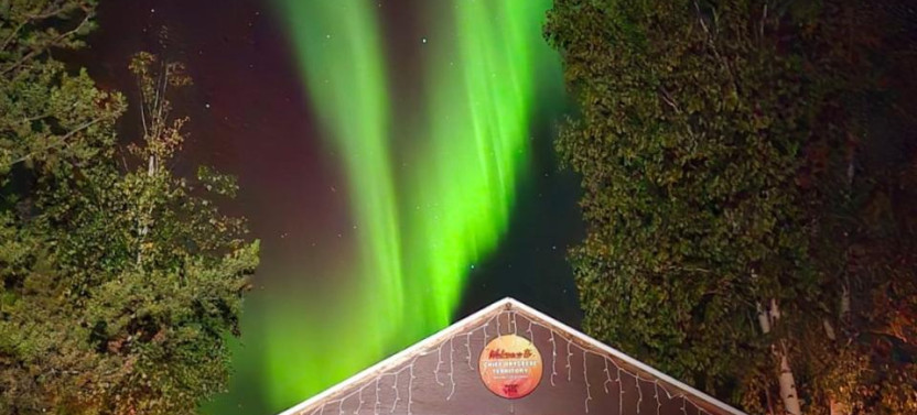 Aurora Cozy Cabin Aurora Viewing