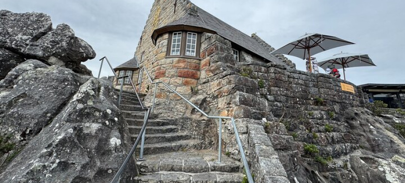 Group Table Mountain and Robben Island Tour with Pre-Booked Tickets