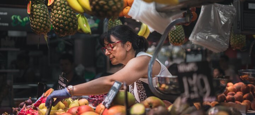Ultimate Paella Cooking Class Experience with La Boqueria Market Visit