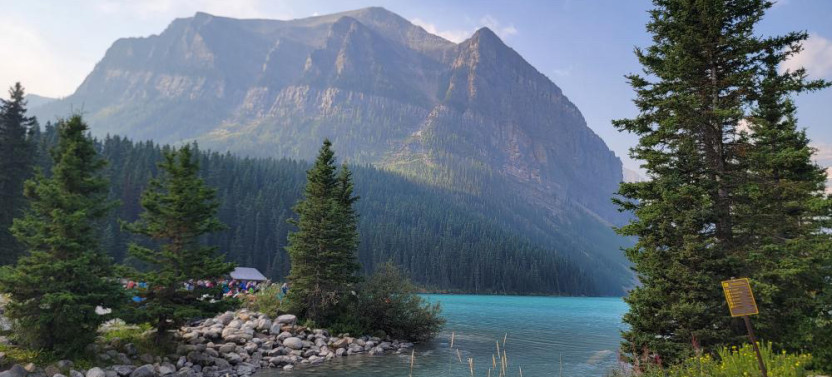 Explore Banff National Park With Our Premium Day Tour