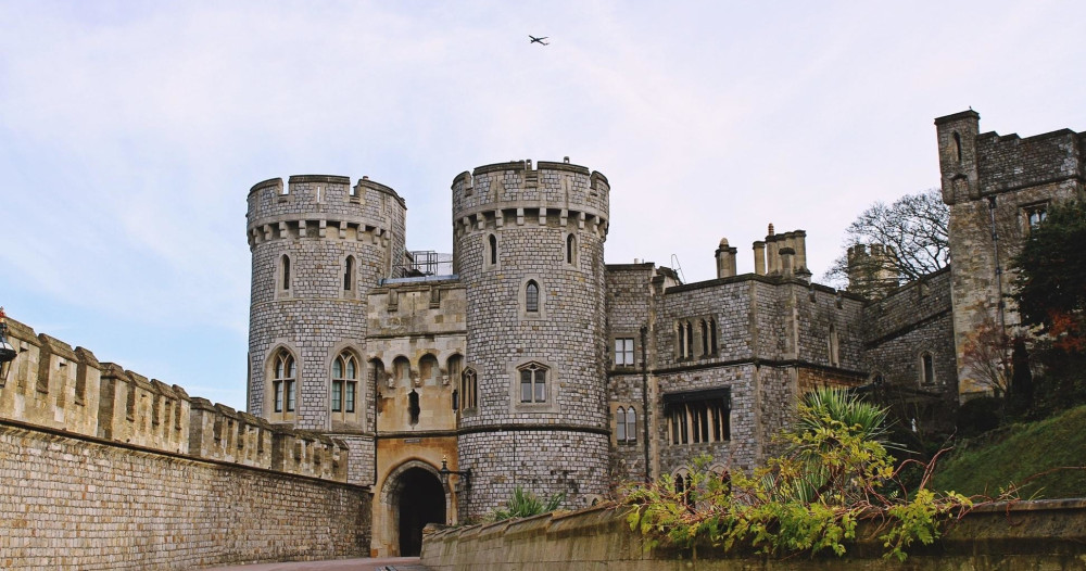 Hampton Court and Windsor Castle From London