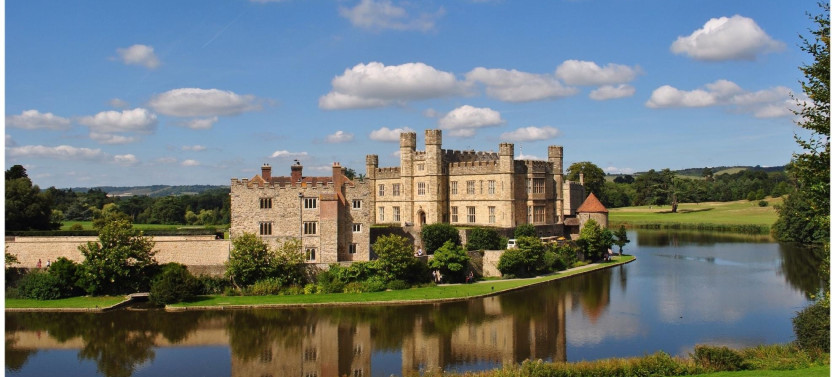 Leeds Castle, Canterbury & White Cliffs of Dover Car Tour From London