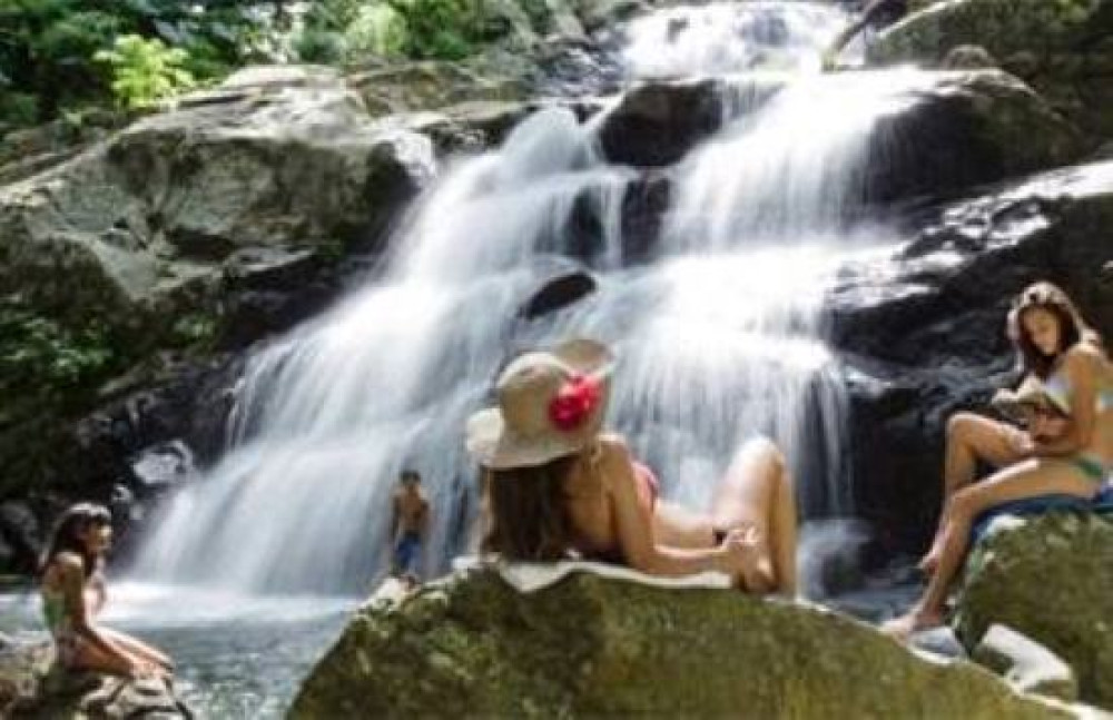 Fiji Waterfall & Mud Pool Tour