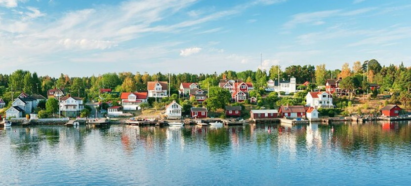 Stockholm: Small Group Guided Archipelago Tour