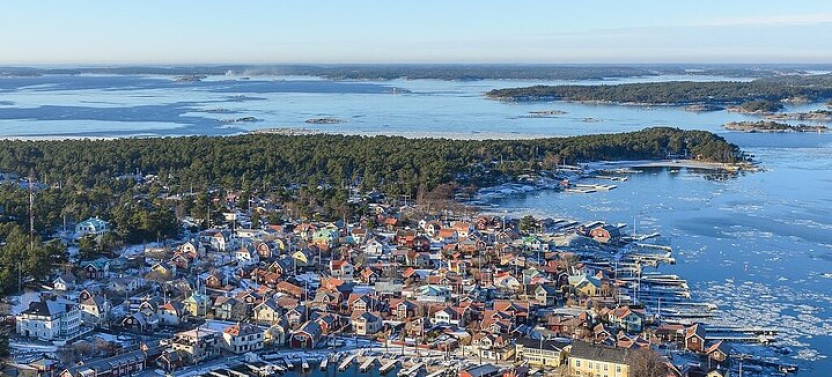 Stockholm: Small Group Guided Archipelago Tour