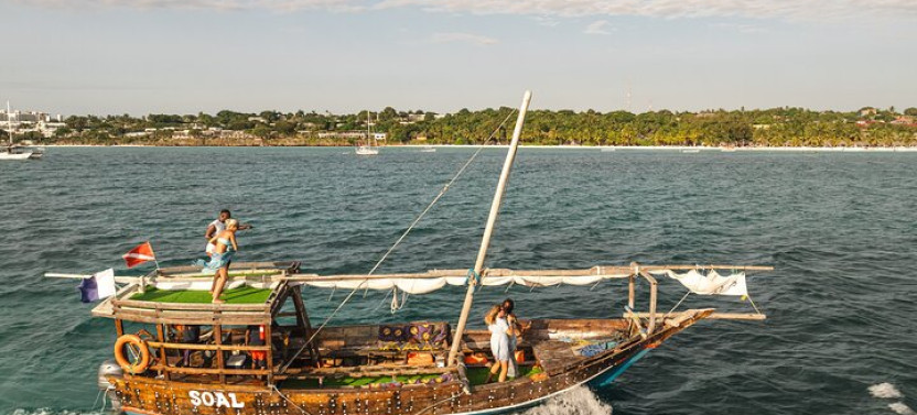 Zanzibar Sunset Dhow Cruise with Open Bar – Nungwi and Kendwa