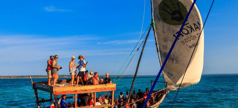 Zanzibar Sunset Dhow Cruise with Open Bar – Nungwi and Kendwa