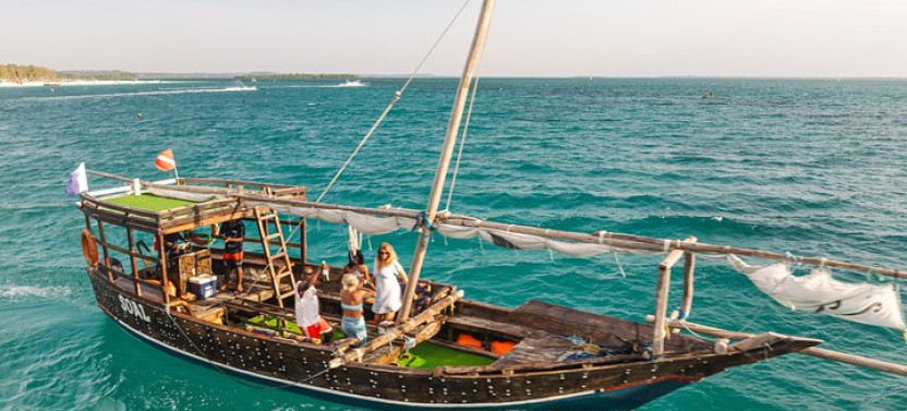 Kendwa Beach Private Sunset Dhow Cruise with Open Bar and Snacks