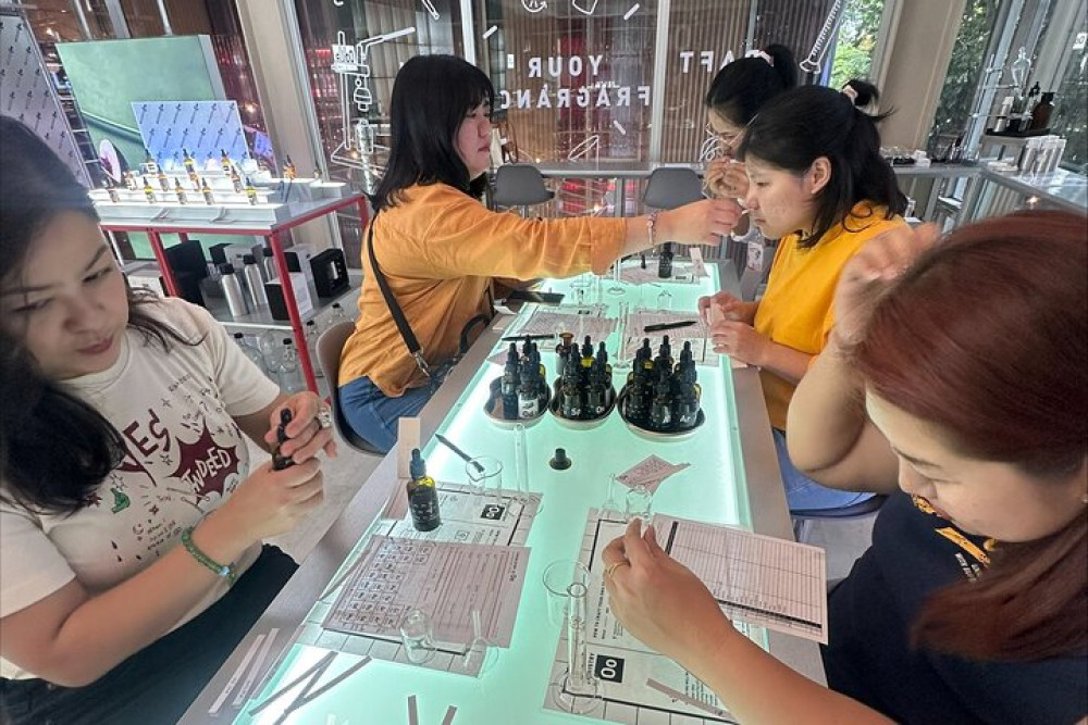 Authentic Fragrance Creation Experience in Bangkok