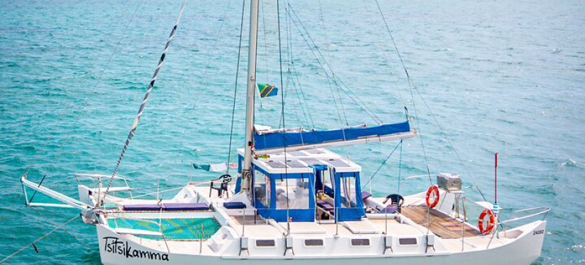 Mnemba Island Private Catamaran Cruise – Lunch & Open Bar