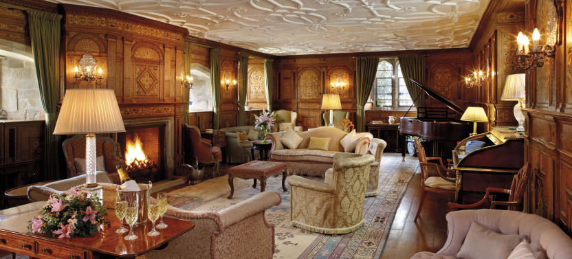 From London: Leeds Castle and Hever Castle Tour Incl. Entry Tickets