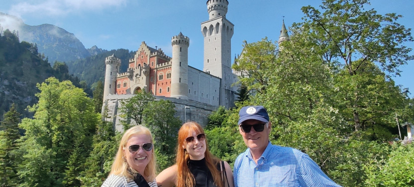 Neuschwanstein & Linderhof Private Tour from Munich via Austria
