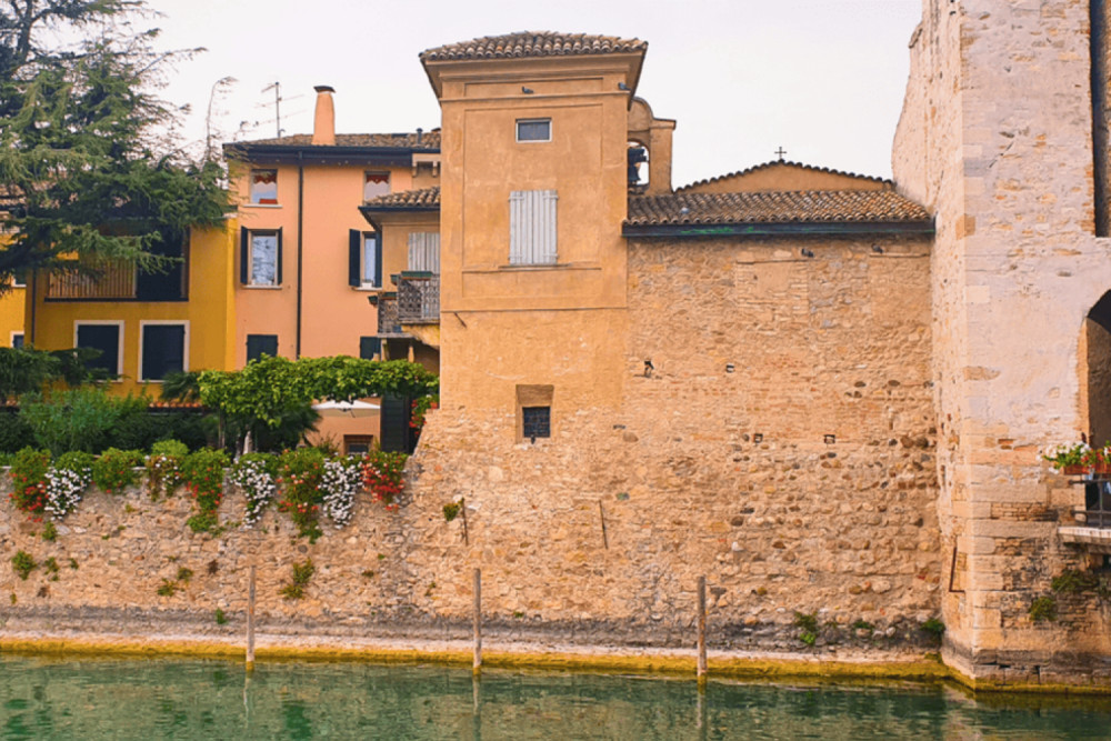 Wander In Italy