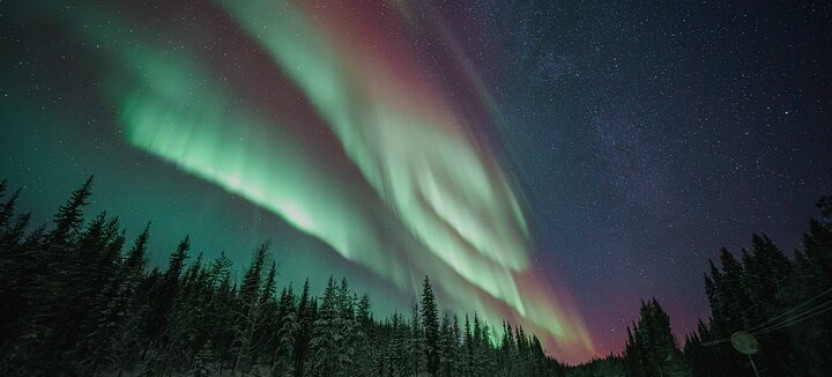 Rovaniemi: Aurora Activity Guarantee Tour