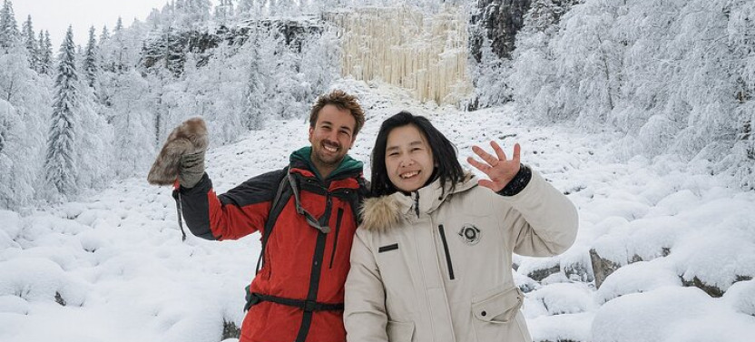 Rovaniemi: Korouoma Frozen Waterfalls Hike with Hot BBQ Lunch
