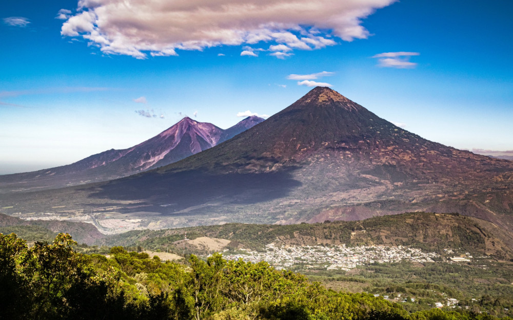 Pacaya Volcano Tour with Entrance Fee and Transfers from Guatemala City