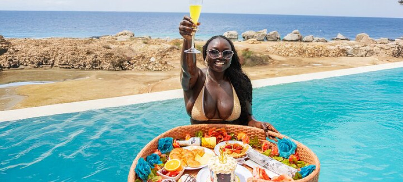 Curacao Floating Breakfast Photoshoot with Drone Videos & Mimosas