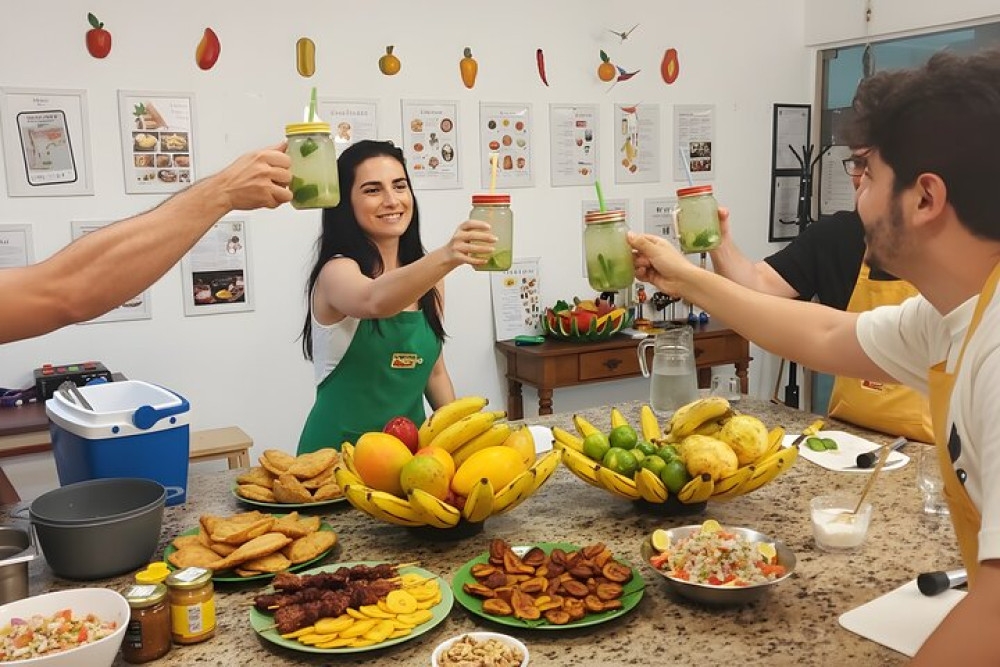 4-Hour Tasting Session with 32 Local Flavors in Panama City