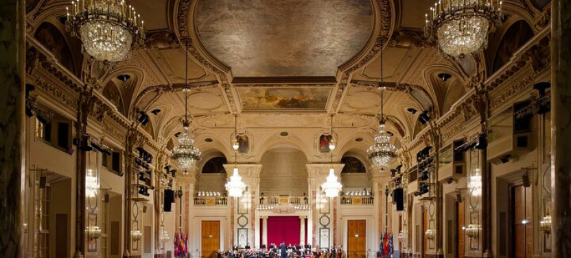 Vienna Hofburg Orchestra:Mozart & Strauss Evening Concert at Hofburg Palace