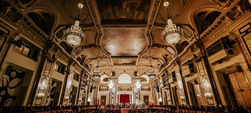 Vienna Hofburg Orchestra:Mozart & Strauss Evening Concert at Hofburg Palace