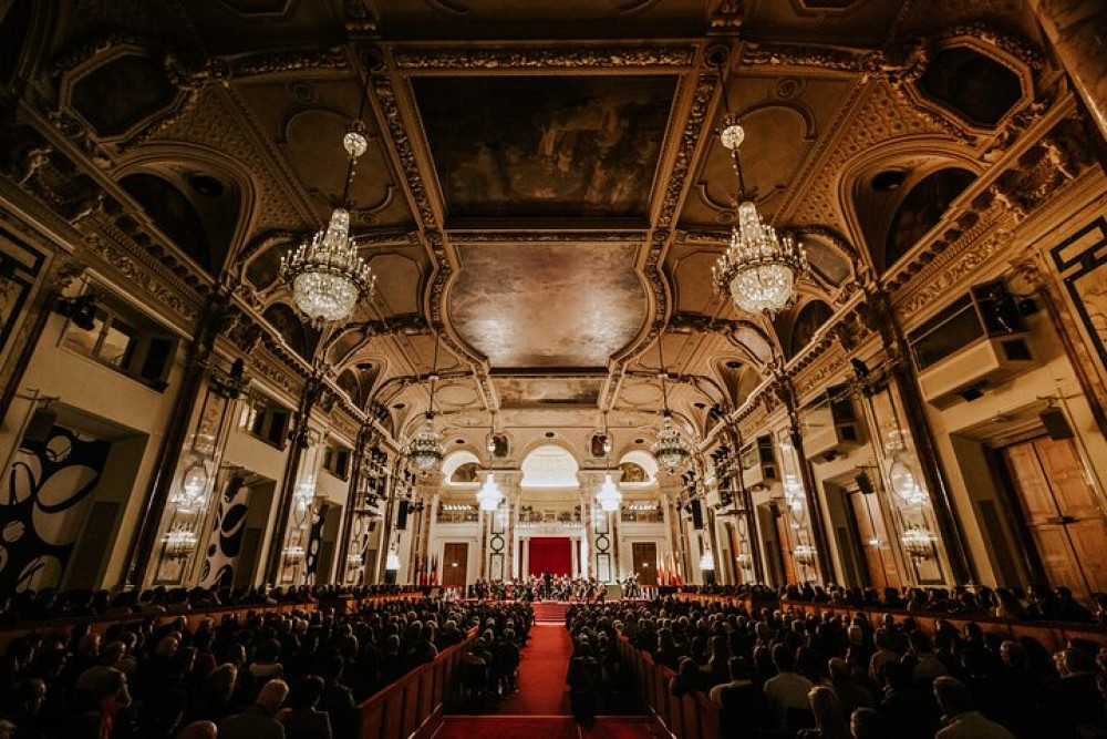 Vienna Hofburg Orchestra:Mozart & Strauss Evening Concert at Hofburg Palace