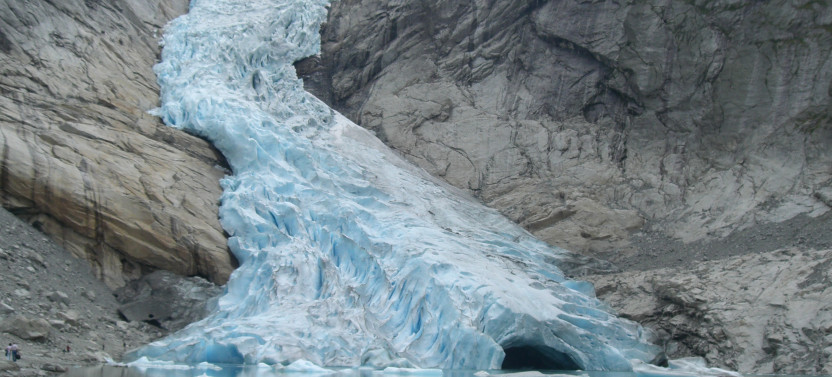 Olden – The Amazing Briksdal Glacier 