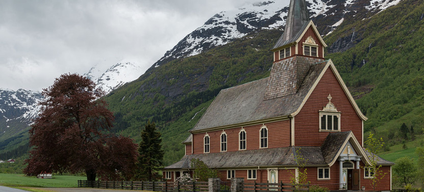 Olden – The Amazing Briksdal Glacier 