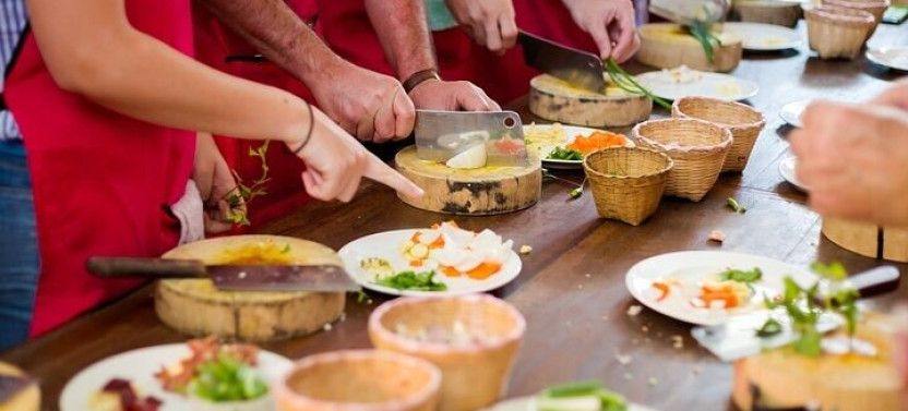 4hr Cooking Class In Cuenca With 9 Recipes & Bottomless Drinks