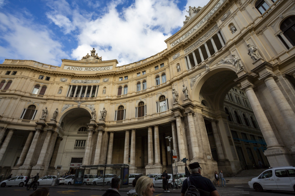 Naples: Experience the City's Beauty on a Panoramic Sunset Tour