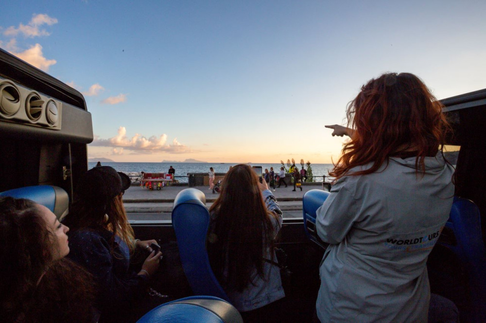 Naples: Sunset BusTour with a Gourmet Dinner Experience