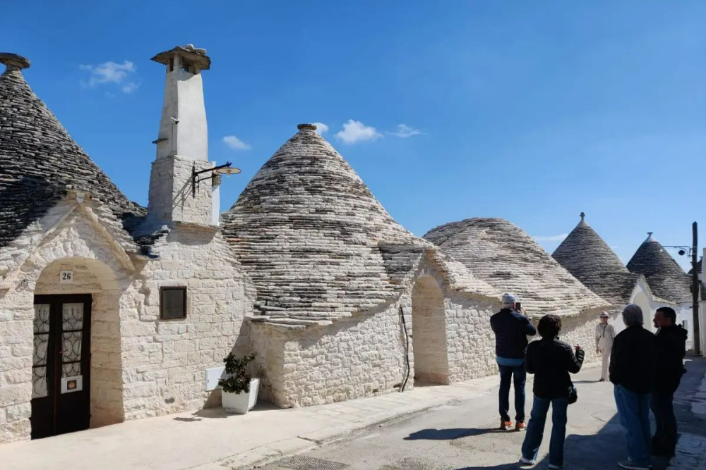 Alberobello Walking Shared Tour