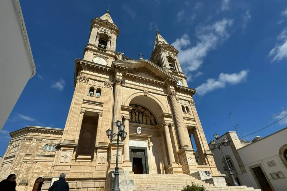 Alberobello Walking Shared Tour