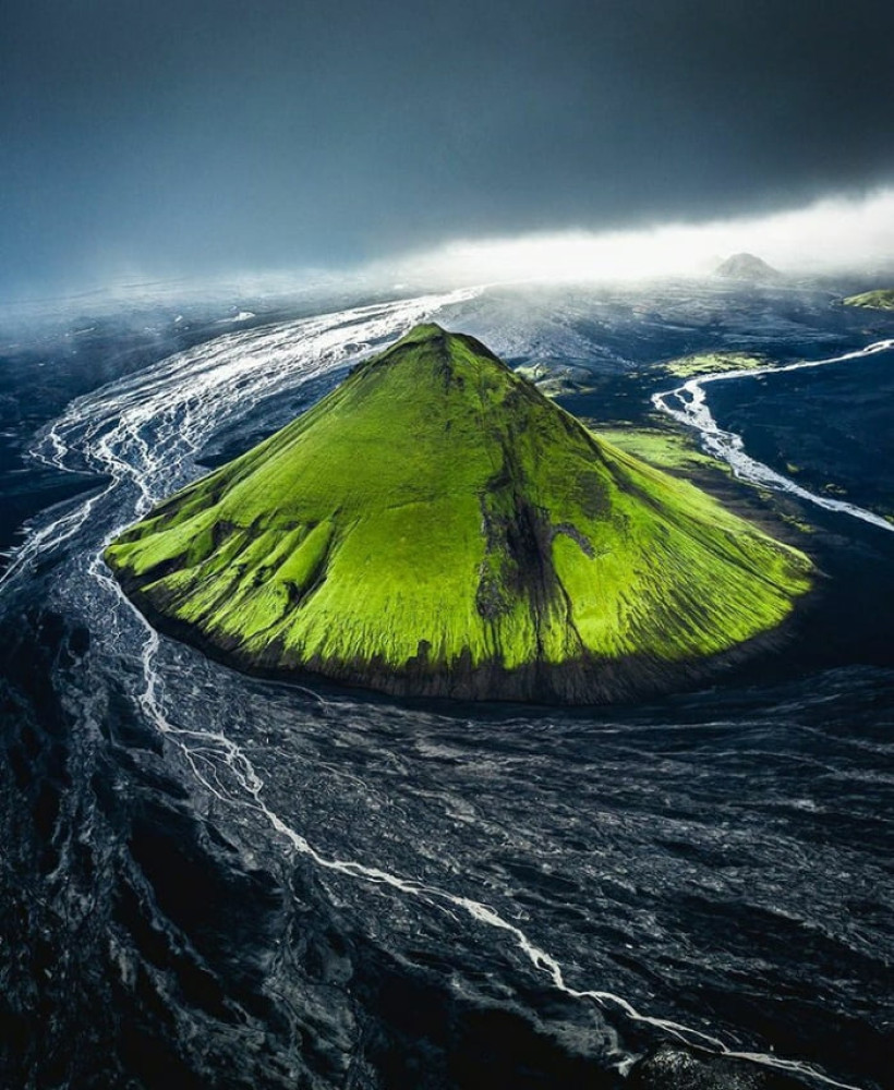 Private Custom Wildcard Adventure with Local Guide in Iceland
