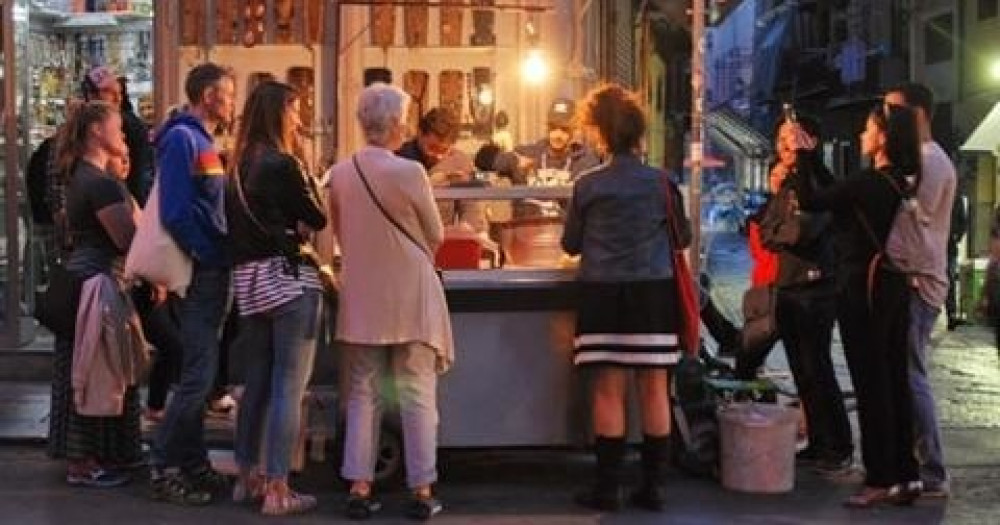 Palermo Night Food Tour: Food Stalls and Backstreets