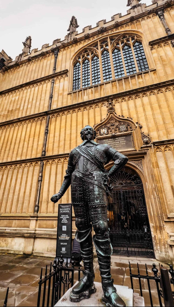 Shared Mandarin Alumni-led Harry Potter Film Locations Walking Tour