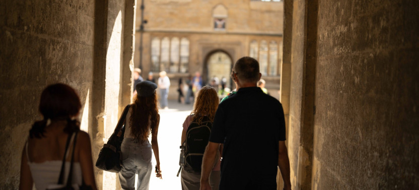Private Spanish Oxford Alumni-led Cambridge Walking Tour