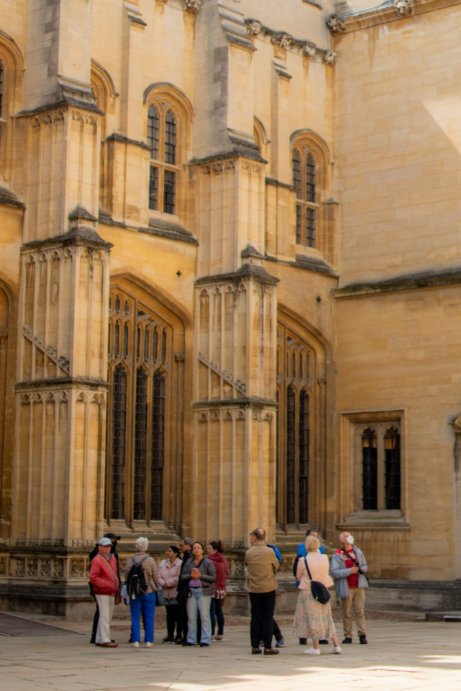 Shared Spanish Alumni-led Harry Potter Film Locations Walking Tour