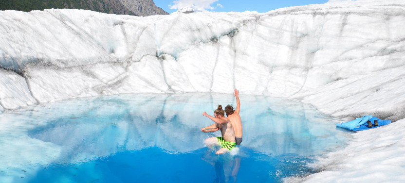 Full-Day Root Glacier Hike In Kennicott Valley