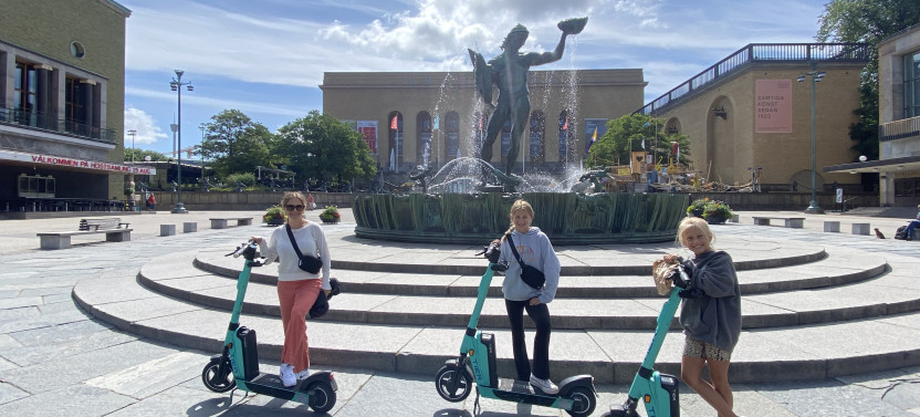 Private Scooter Tour in Gothenburg with Pickup