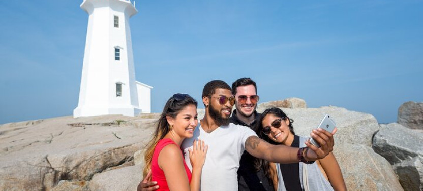 Peggy’s Cove Express Tour: Scenic Guided Experience