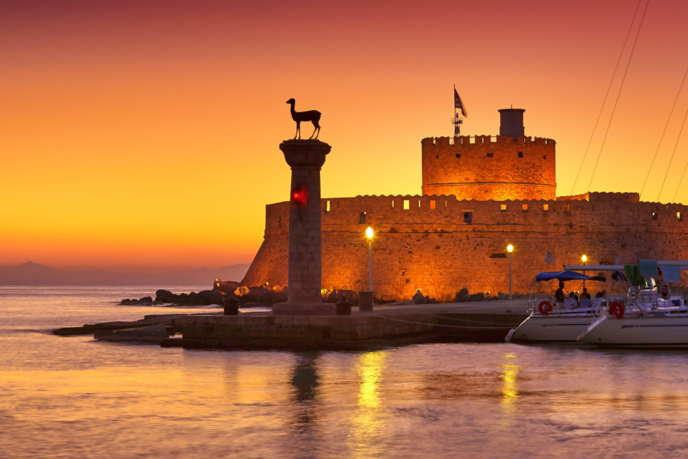 Rhodes Night City Tour with Medieval Old Town Walk and Dinner