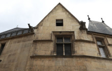 Paris in person4