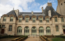 Paris in person7
