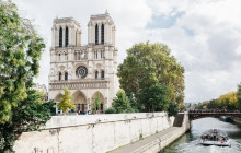 Paris in person3