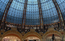 Paris in person3
