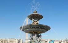 Paris in person8