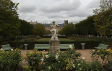 Paris in person6
